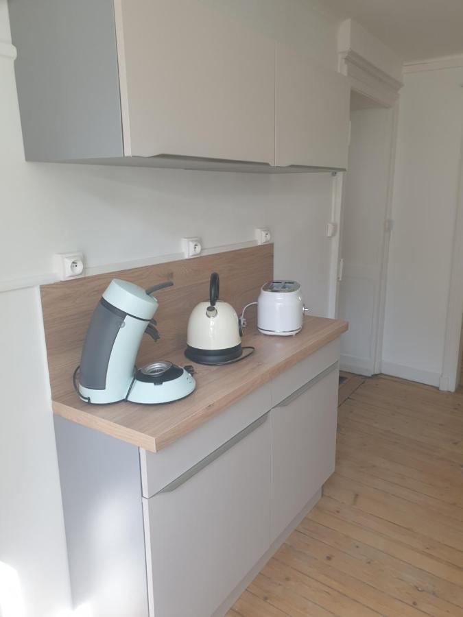 Appartement cosy face à la Mayenne Laval  Extérieur photo