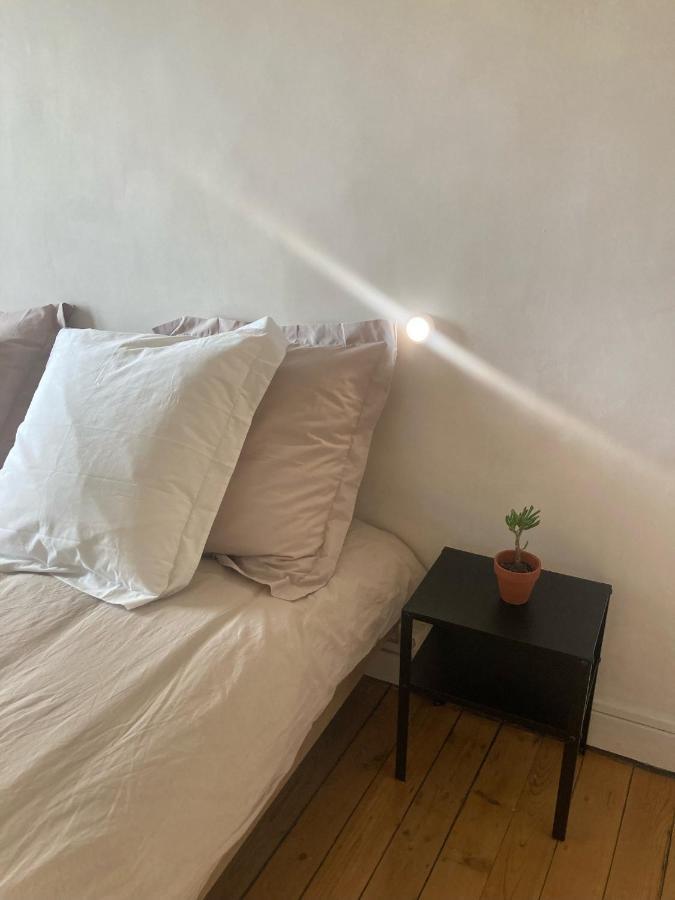 Appartement cosy face à la Mayenne Laval  Extérieur photo